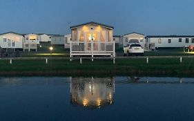 7 The Dales Sand Le Mere Holiday Village